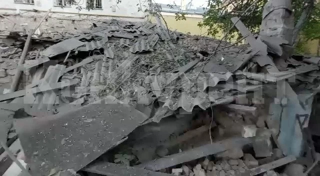 В цяла Украйна обявиха въздушна тревога, ракети отново поразиха жилищна сграда