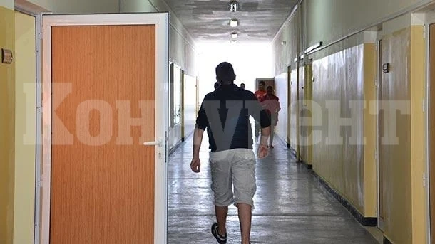 Над 900 ученици от първи и осми клас във Видинско с еднократна помощ