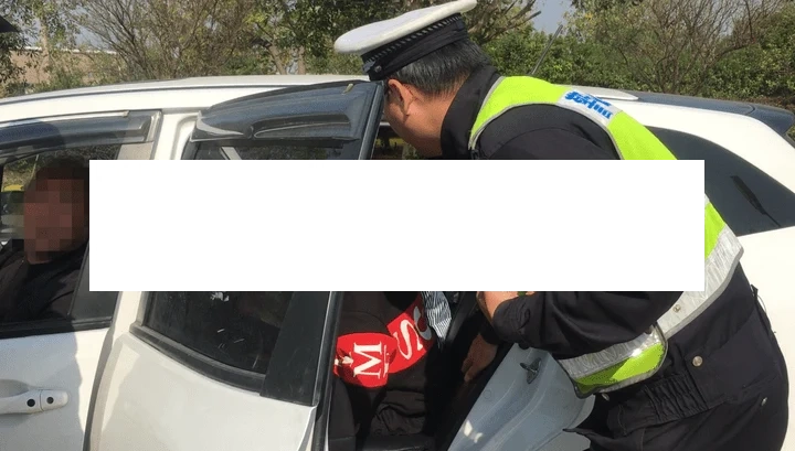 Посиня от полиция във Врачанско, проверяваха шофьорите