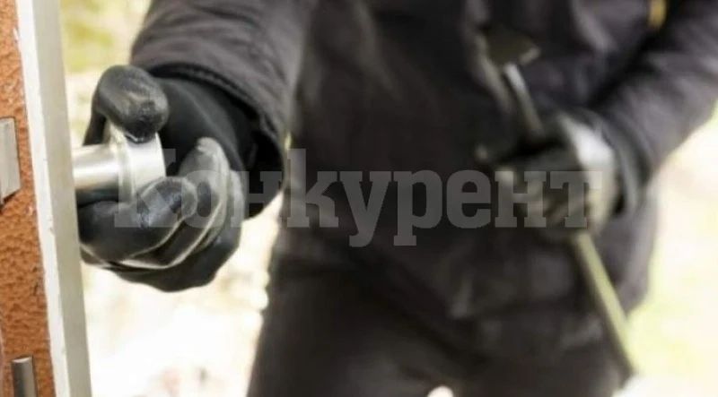 Апаш разби къща и плячкоса куп инструменти