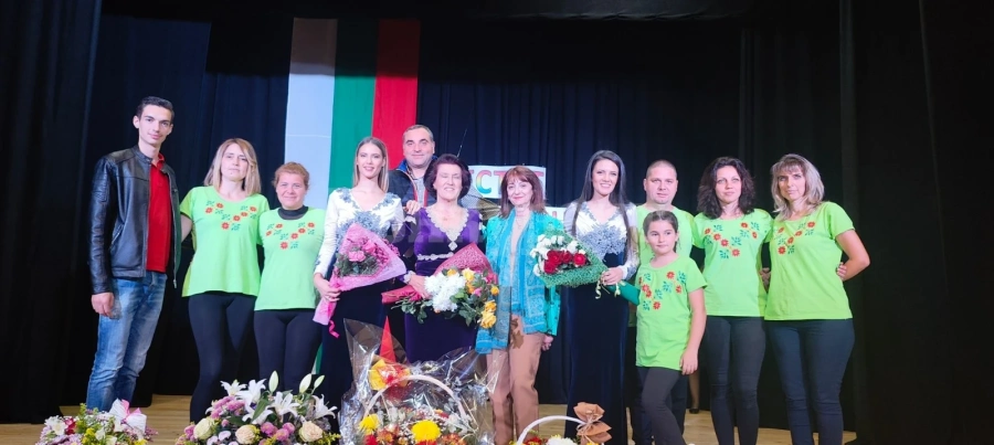 Концерт събра в читалището на Търнава 3 поколения СНИМКИ