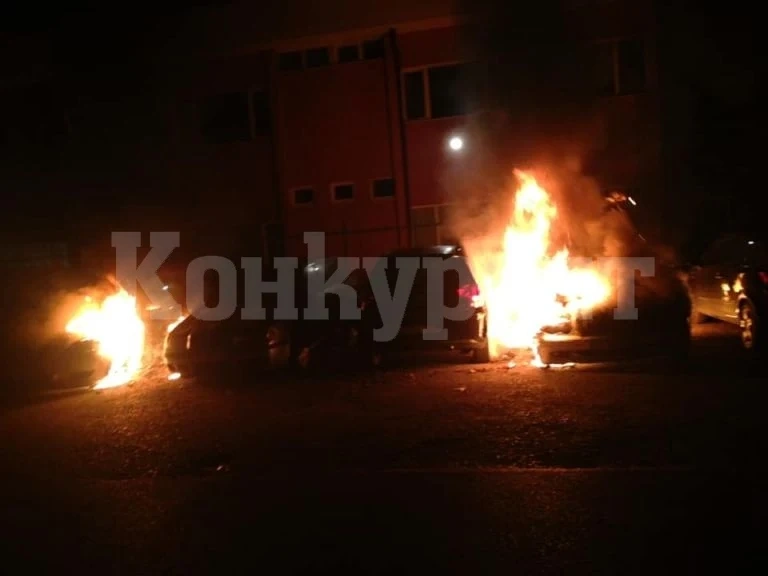 От 3 до 10 години затвор грозят подпалвач, унищожил три автомобила във Враца