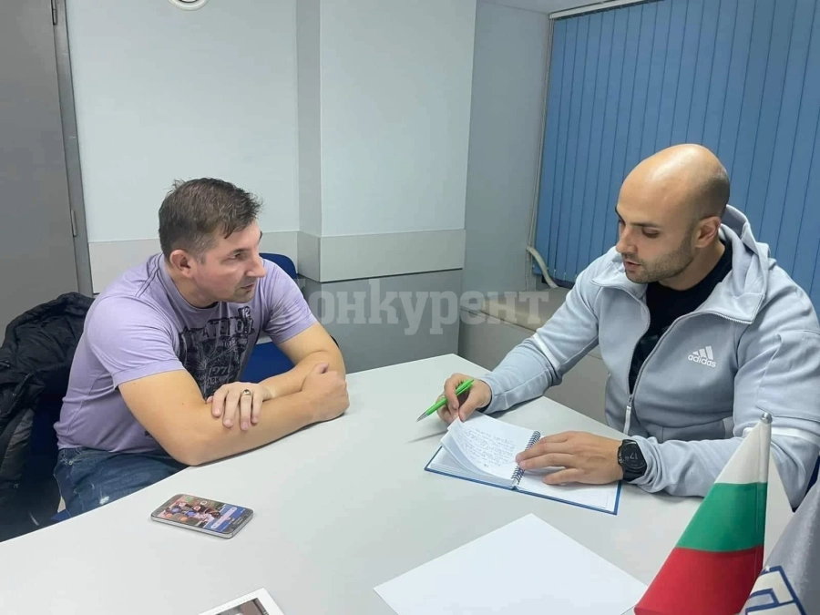 Депутатът от ГЕРБ-СДС Мартин Харизанов проведе приемна във Враца