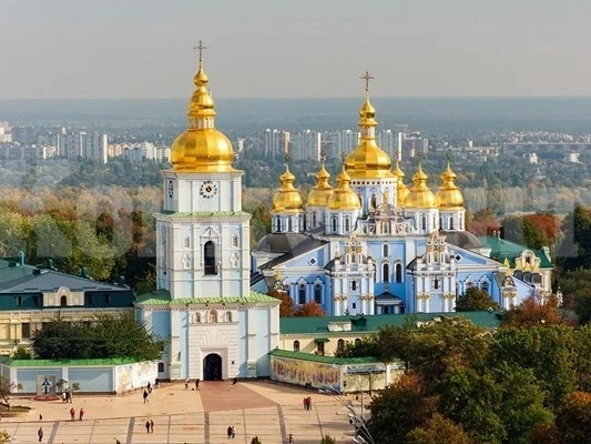 Украинската църква сменя датата на Коледа, за да не се празнува с руснаците