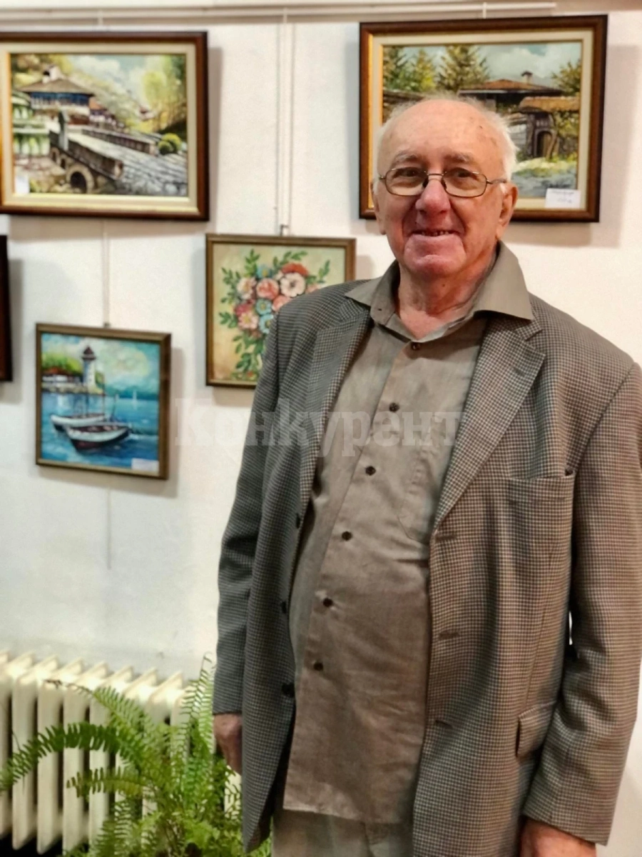 82-годишният художник Тодор Деков подреди изложба в памет на приятел