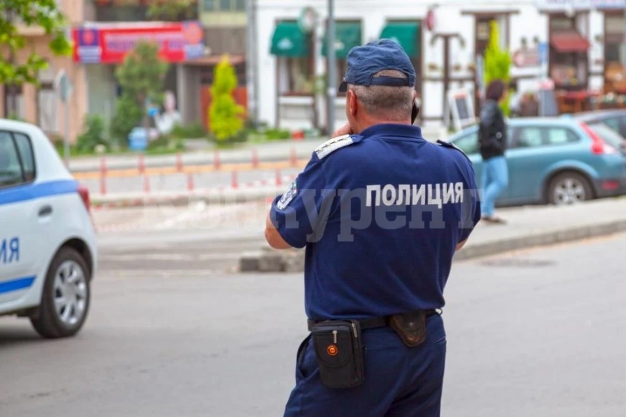 След сигнал за силна музика: Мъж и жена нападнаха и удряха полицаи в Рила