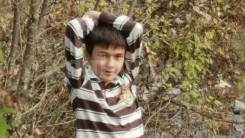 Бащата на изчезналия Александър обяви голяма парична награда