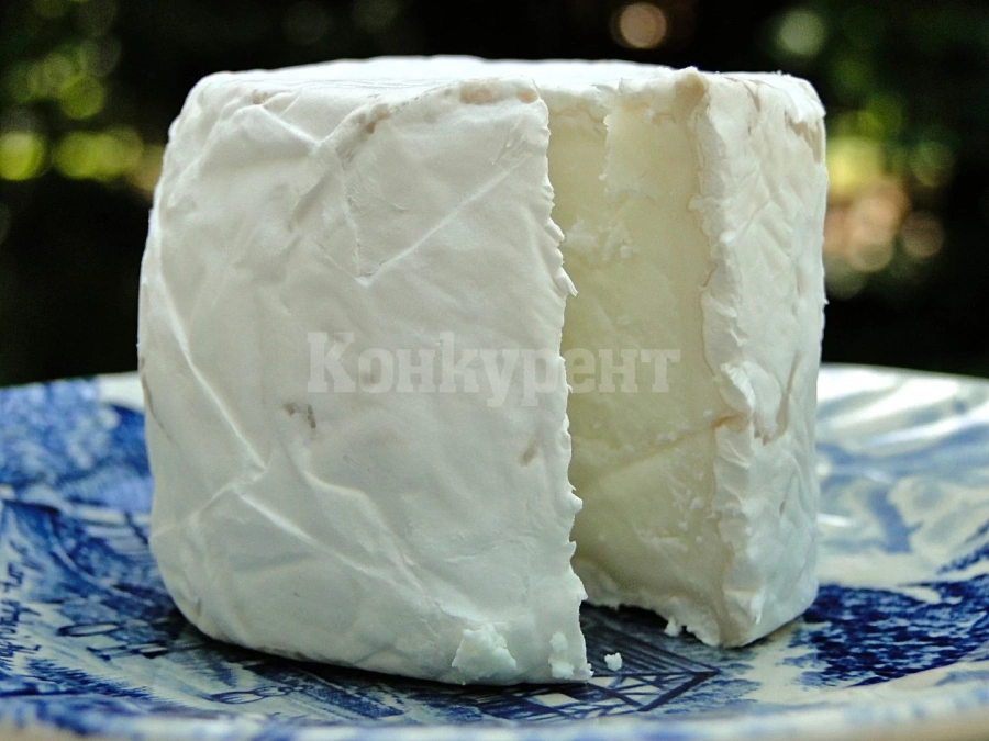 Невиждано: Българско сирене с 87% вода, а имитиращ продукт за 21 лв.