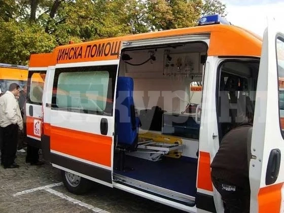 Женска злоба! 67-годишна нападна съседката си и я вкара в болница след лют скандал