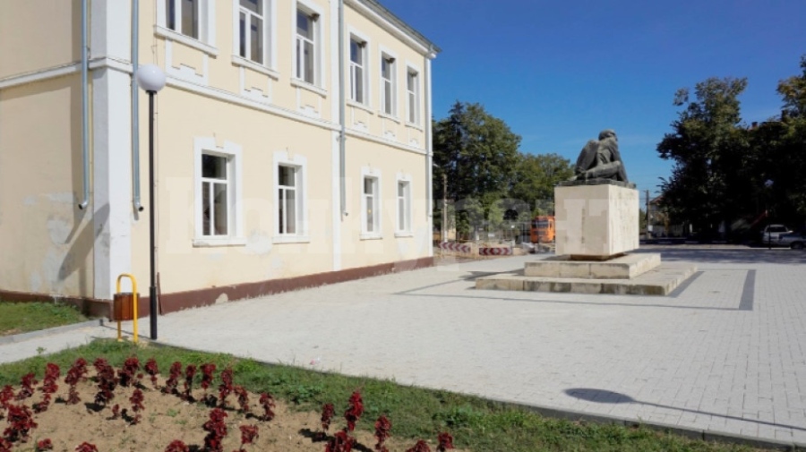 Село Арчар е с нов площад, очаква пречиствателна станция