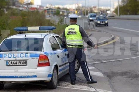 Ченгета проверяваха на Никулден по пътищата на Врачанско