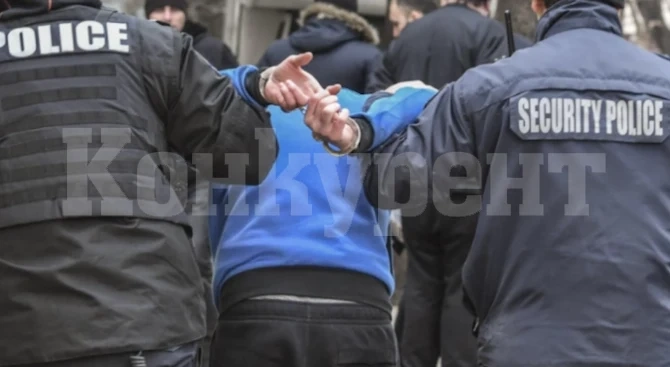 Закопчаха и мъж от Мездра при акцията за наркотици