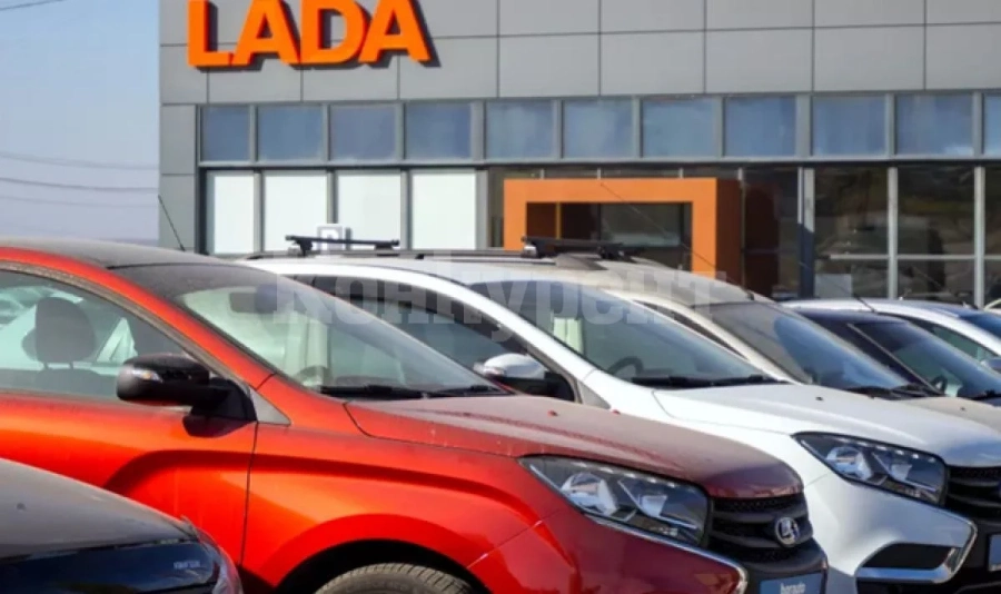 Русия разкри колко автомобилни компании са напуснали страната през годината