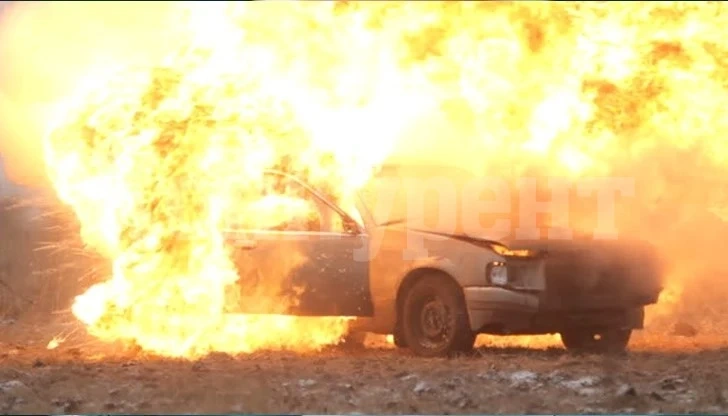 Взрив на кола бомба срещу полицията в Турция, има ранени
