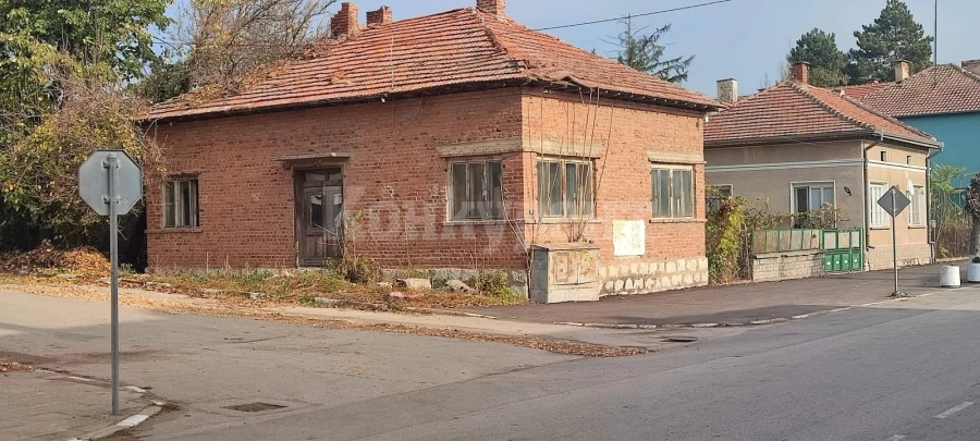 Община купи стара къща, ще развива социална дейност в нея