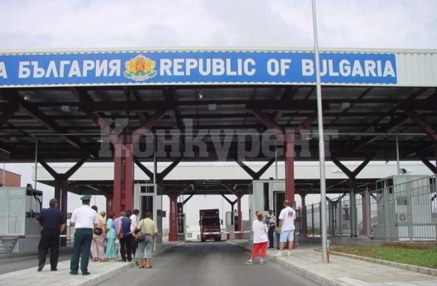 Откриха близо 12 кг злато, увито в ластичното бельо на две украинки