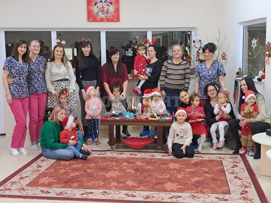 Коледни занимания в Детска ясла Приказка СНИМКИ