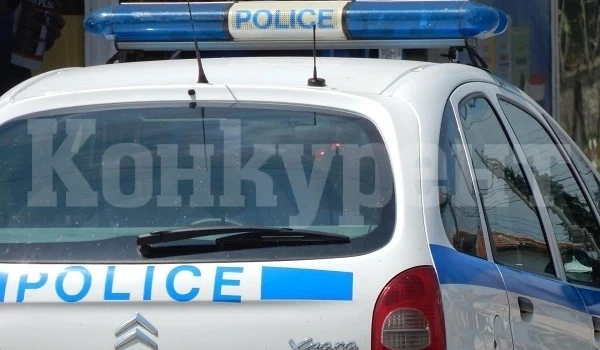 Спипаха мъж да кара кола с чужди номера