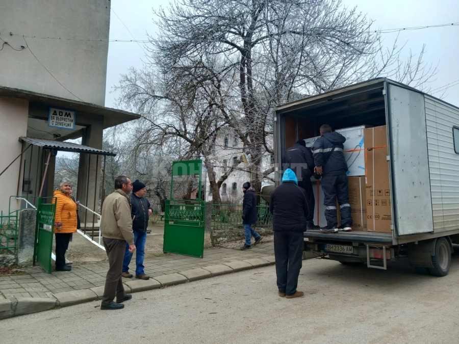 Дарения от „Резиденция баба” и Сдружение „1 процент промяна” за село Салаш