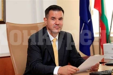 Министърът на икономиката идва в Монтана заради бъдещата инвестиция от 1 милиард евро в плаващ соларен парк на язовир „Огоста“