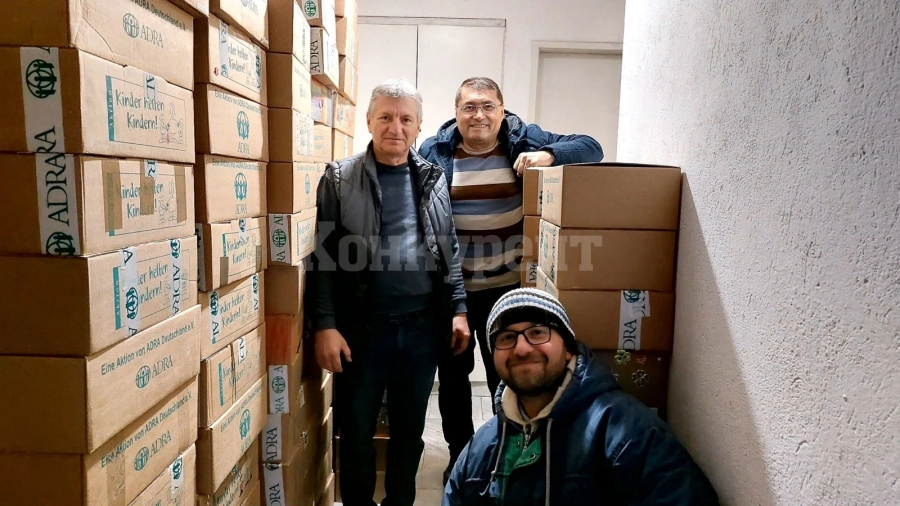 120 деца в неравностойно положение от община Мездра получиха подаръчни пакети за Коледа