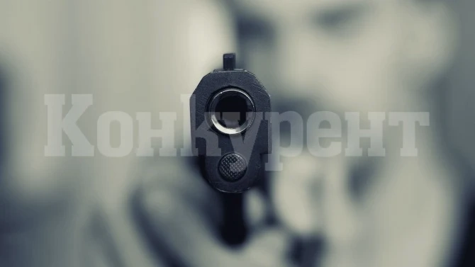 Екшън в Монтанско! Агресивен мъж насочи пистолет срещу 19-годишен