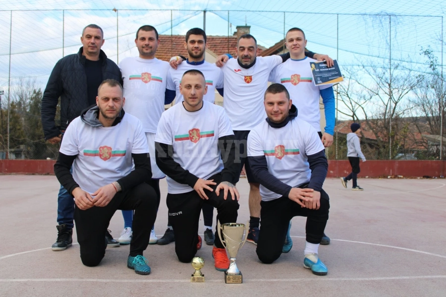 Купата от Галиче замина за Червен бряг