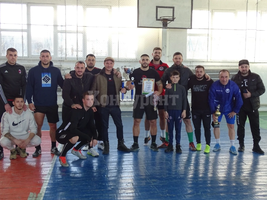 Ясни са призьорите на турнира в Роман, Сандо Миков е футболист №1
