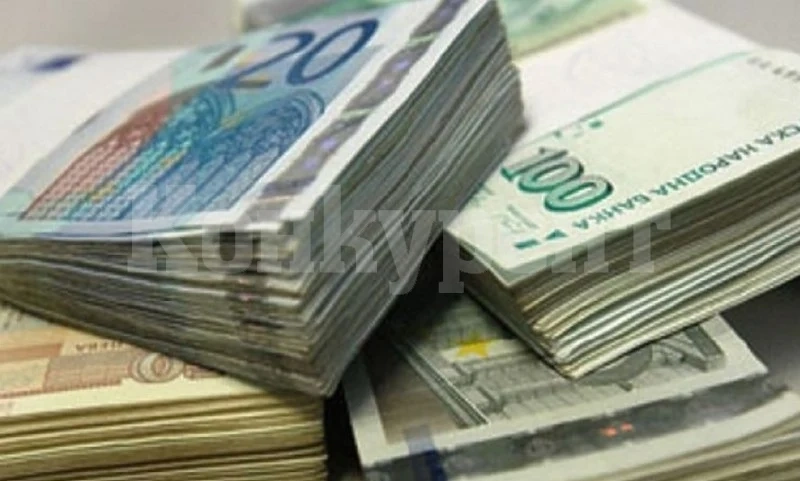 България приключи годината с рекорден дефицит