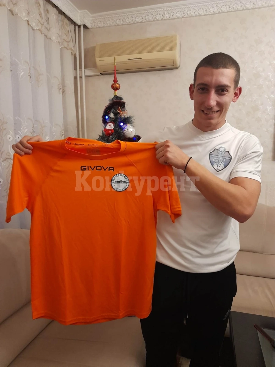 ФК Радецки се подсили с централен защитник и крило