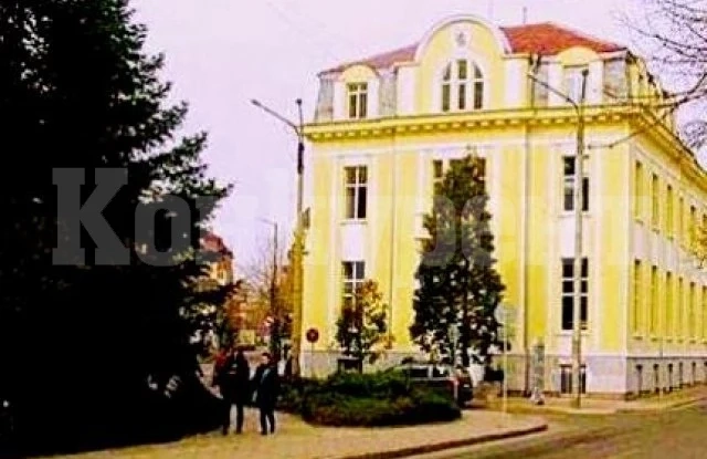 СТУДЕНИ ДОСИЕТА Най-дръзкият обир през соца: Задигат с Лада 2 чувала с пари