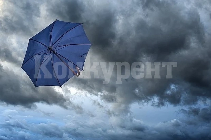 Ветровито и дъждовно време днес