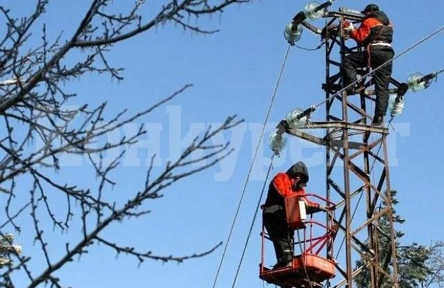 Вятърът ни остави без ток, хиляди нямат електричество в Северозапада