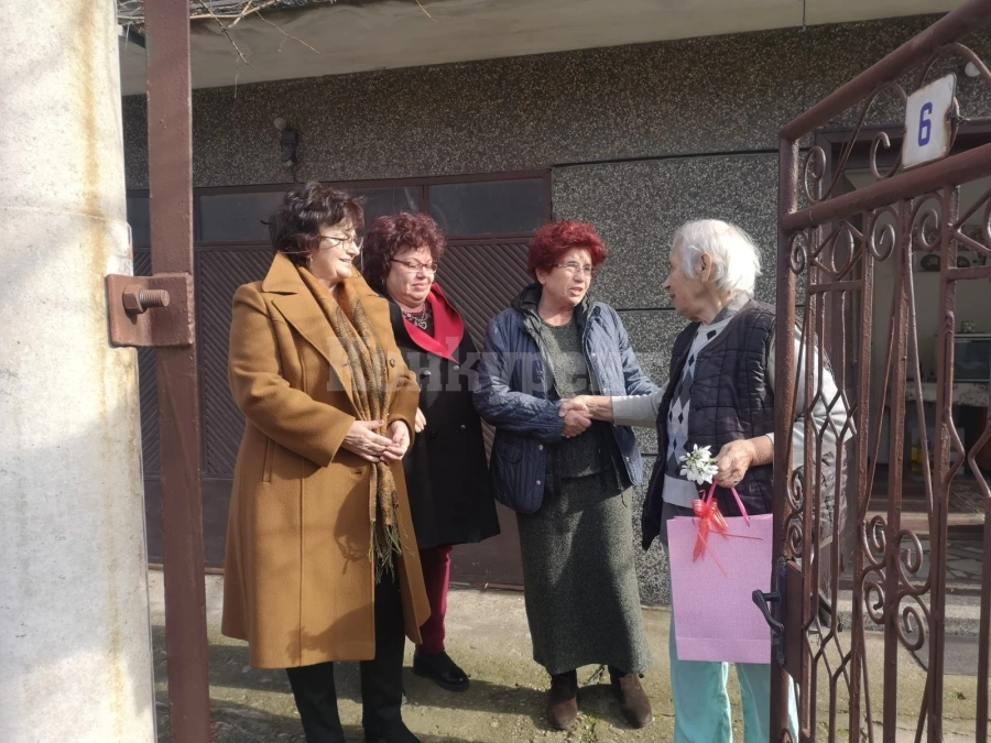 Отбелязаха Бабинден в Горни Вадин