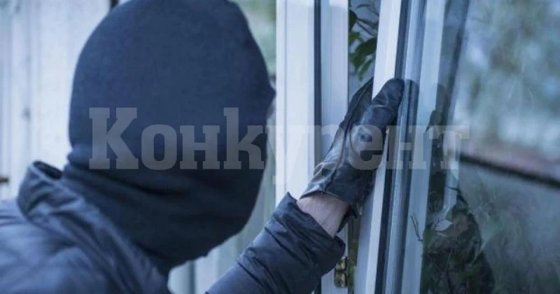 Спипаха двама апаши, ошушкали къща в Замфирово