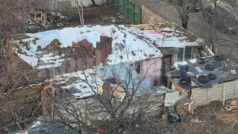Бездомници се заселват в изоставени бараки в София, били ги наследили от бабите си