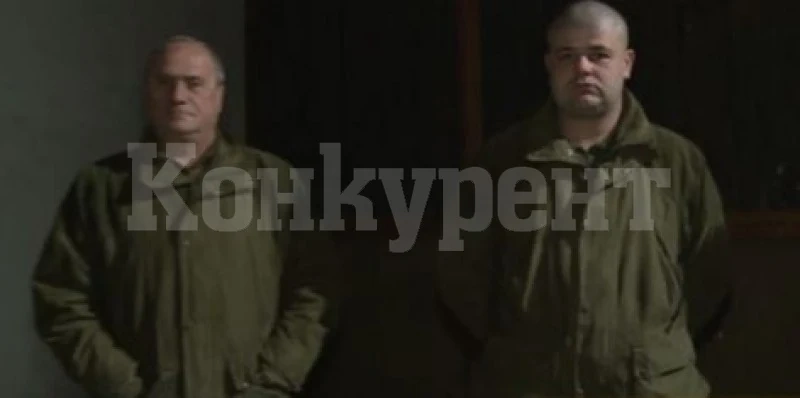 50 души нападнаха двама горски