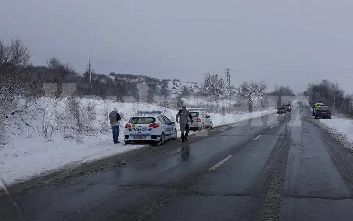 Наказаха с 11 акта и 12 фиша нередовни шофьори