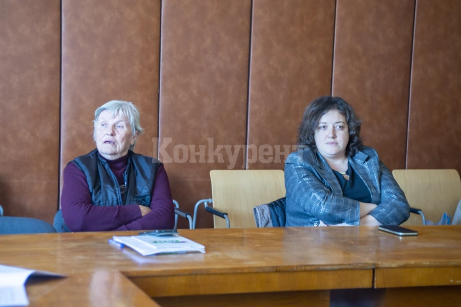 Местната комисия за борба срещу противообществените прояви на малолетните и непълнолетните към Община Мездра прие отчета за дейността си