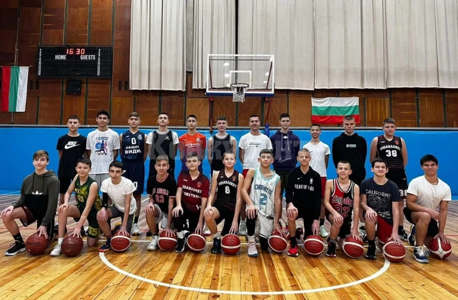 Дарение за школата на Видабаскет