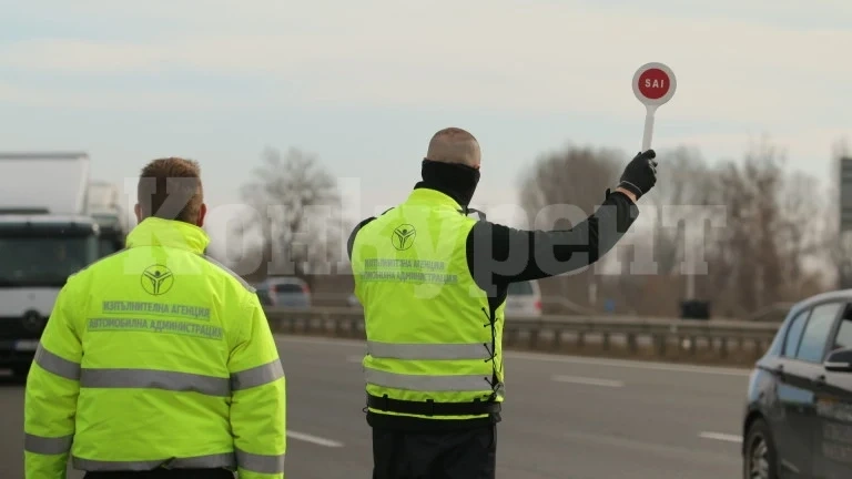 Полицейска акция в цялата страна, проверяват камиони и автобуси
