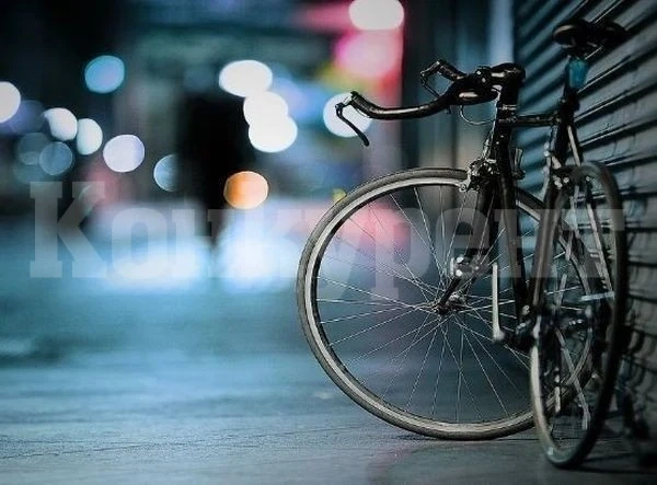 Заловиха апаш, задигнал колело от двора на магазин