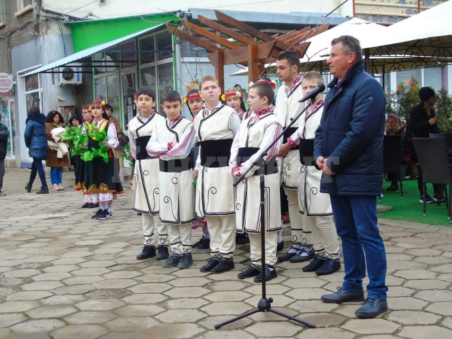 Вижте кой спечели наградите за най-добро домашно вино в Бяла Слатина СНИМКИ