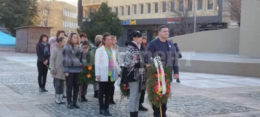 В Оряхово се поклониха пред две бележити личности