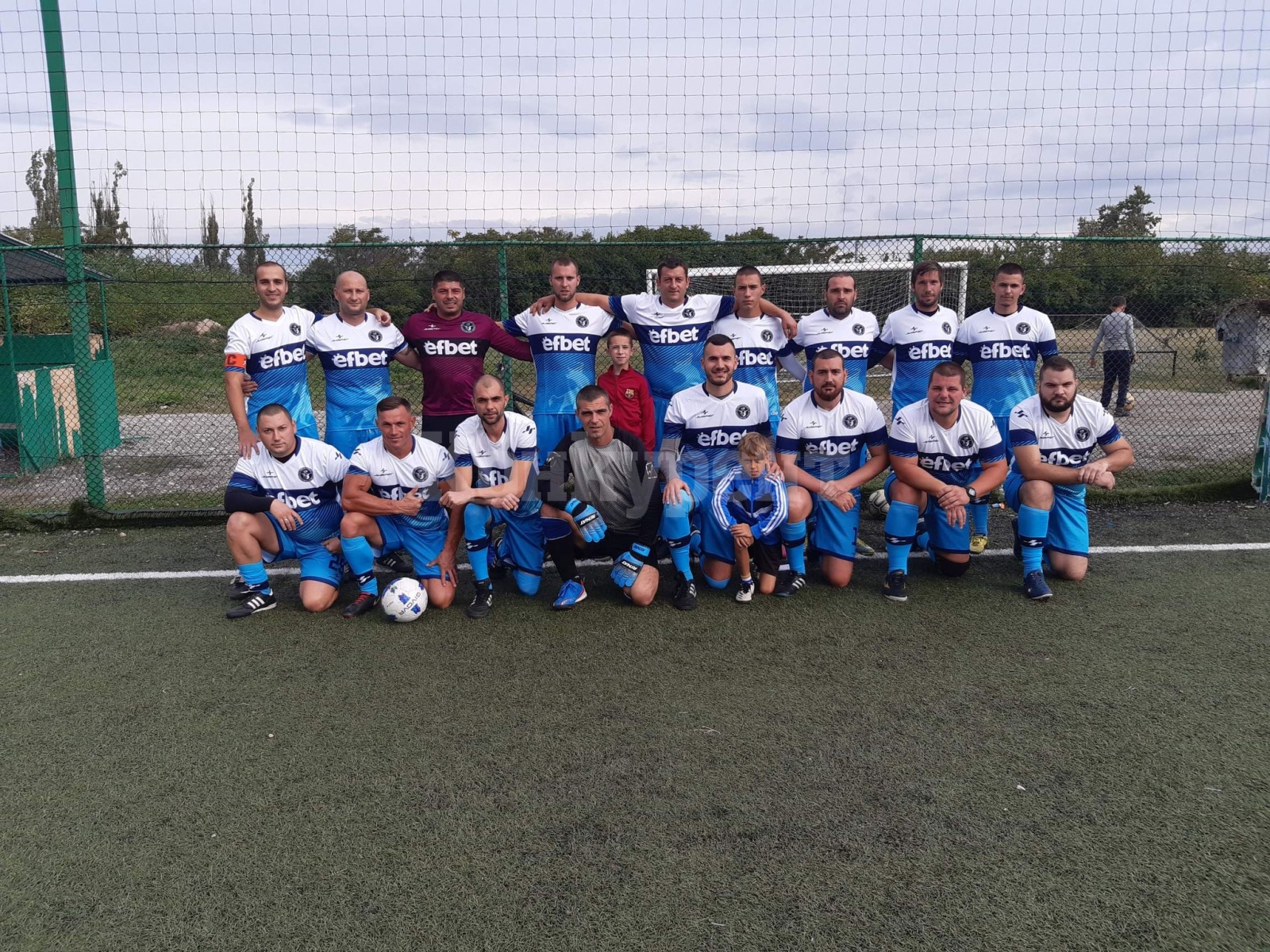 Далекс с мега-обръщалка в непрепоръчителен мач за хора със сърдечни ...