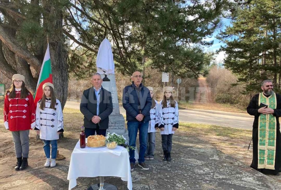 Възстановиха важен паметник в Белоградчик СНИМКИ