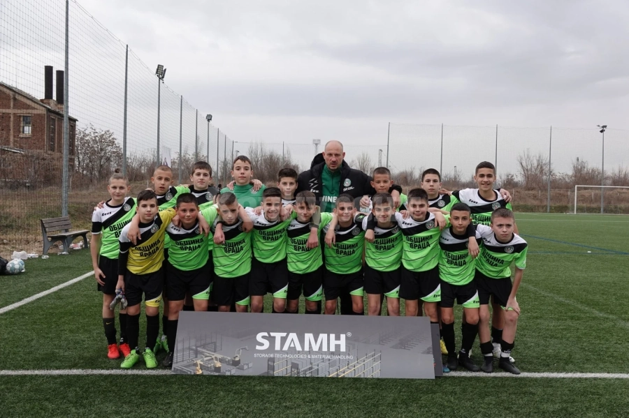 U13 на Ботев /Вр/ стигна до финала на турнира \