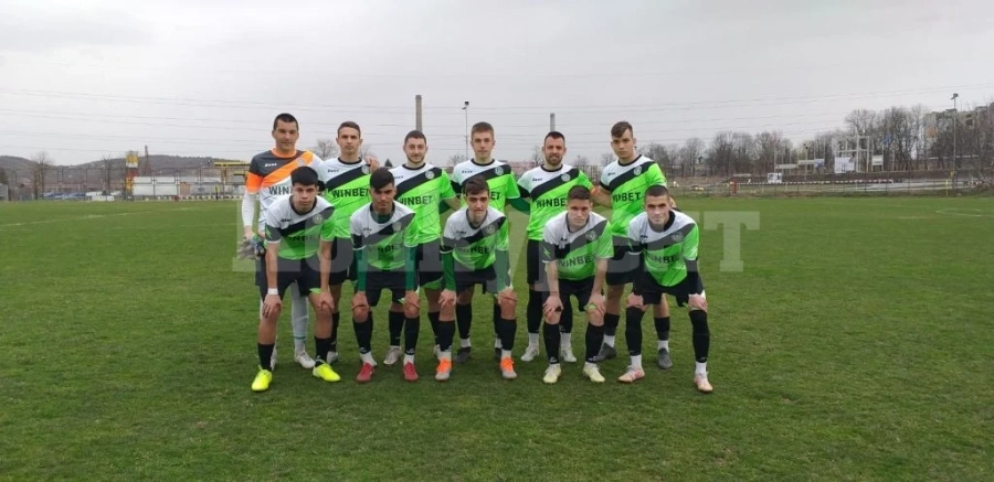 Ботев 2 пропусна да бие Локо /Др/ в мач с 2 червени картона