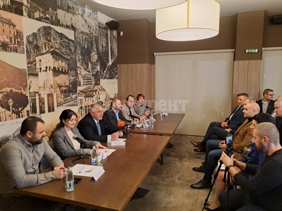 Бойко Борисов във Враца: Трябва да сложим край на разрухата и хаоса СНИМКИ + ВИДЕО