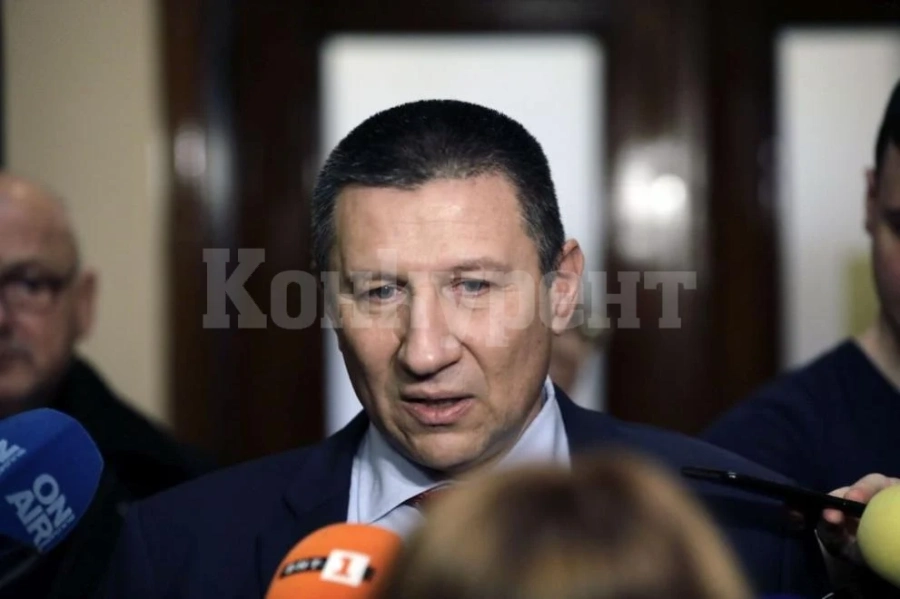Сарафов: Автоджамбазите се нахвърлят като „пирани“ върху колата и я разфасоват